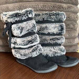 Big Buddha Cozy Black and Gray Faux Fur Boots